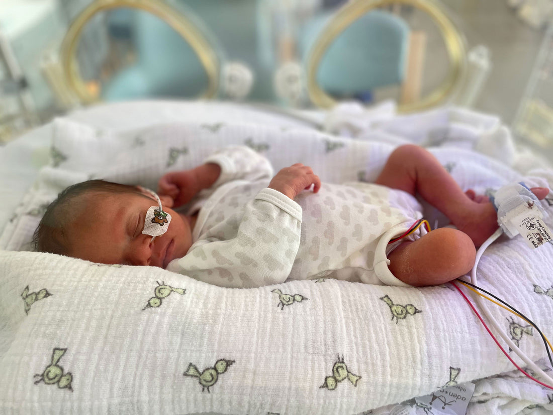 Advice on buying clothes for a premature baby in the NICU/SCBU